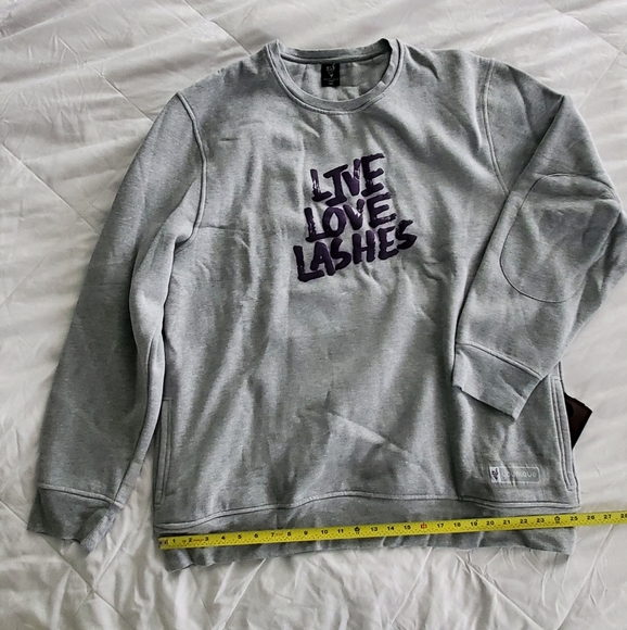 NWOT Younique "Live Love Lashes" Crewneck Sweatshirt with pockets - Picture 6 of 6